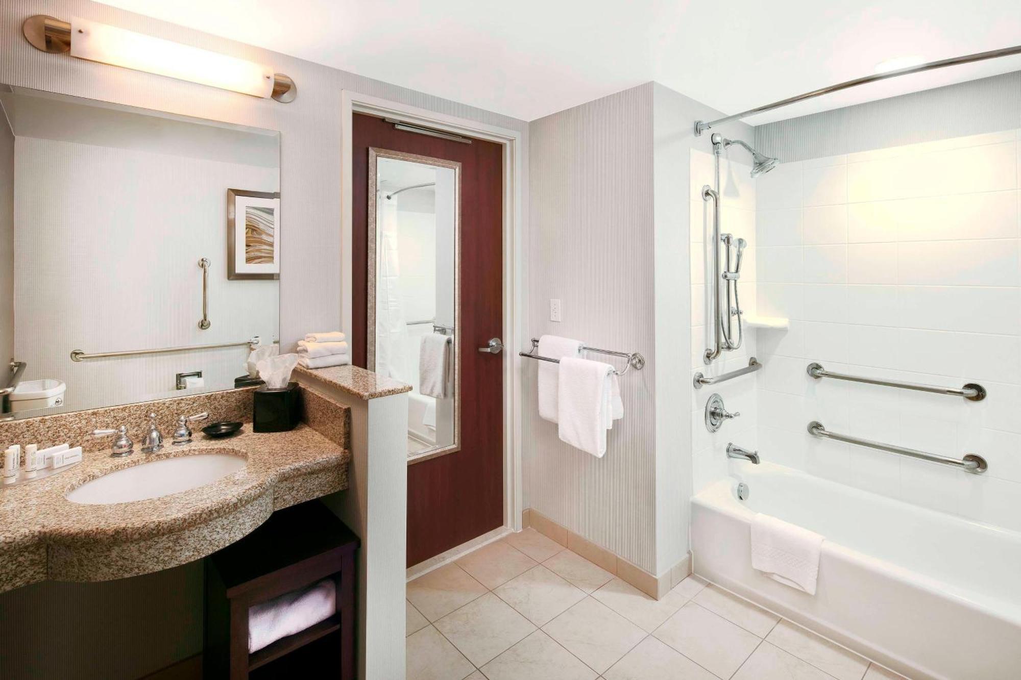 Hotel Courtyard Downtown 3*